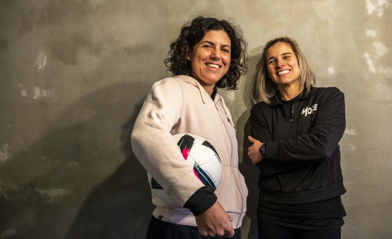 Ana Valinho (à dir.) e Margarida Marques (à esq.) conviveram juntas no mundo do futebol