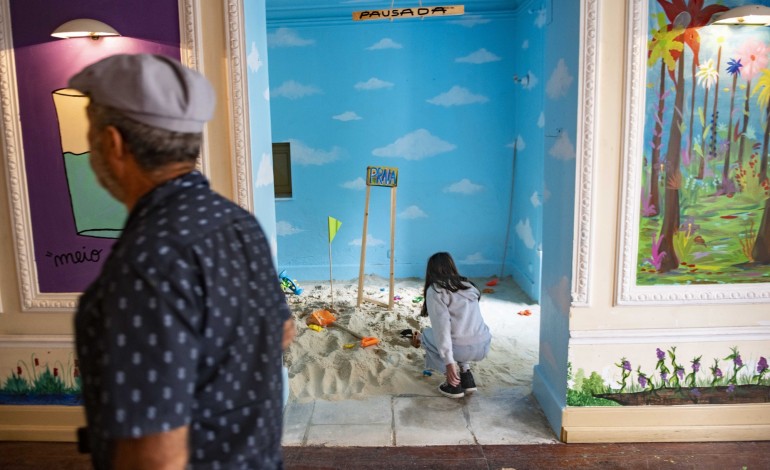 A exposição Claustrofolia, de Alexandra Saldanha, Neuza Matias e Maria Pinheiro