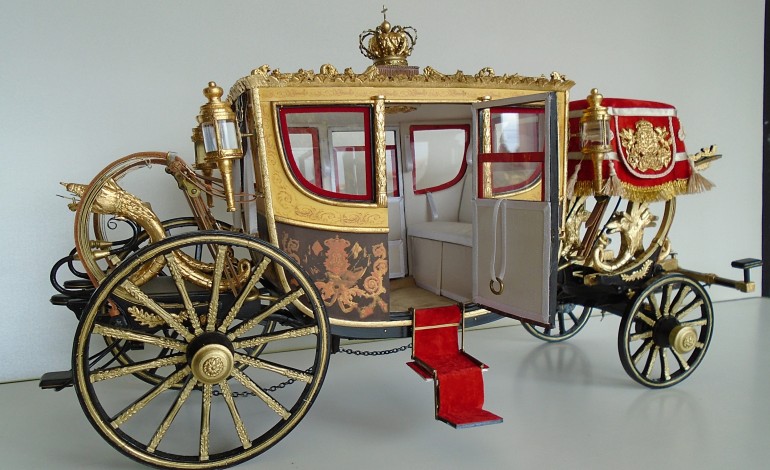 museu-marques-de-pombal-exibe-miniaturas-de-coches-inspirados-nos-do-museu-dos-coches