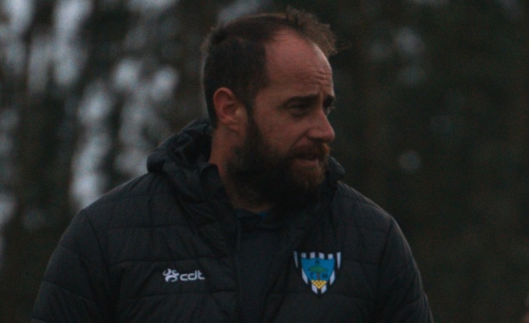 marinhense-instaura-processo-disciplinar-ao-treinador-antes-da-partida-com-o-sporting