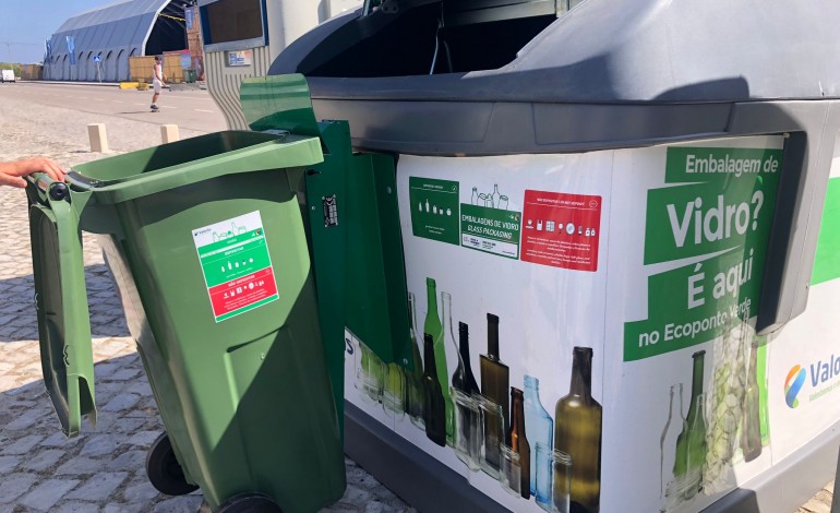 valorlis-sensibiliza-para-a-reciclagem-nas-praias-da-regiao