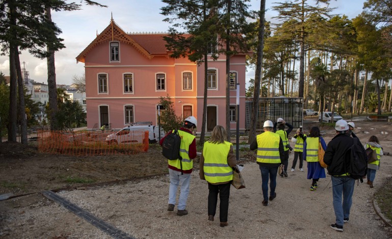 obras-de-grandes-nomes-inauguram-villa-portela