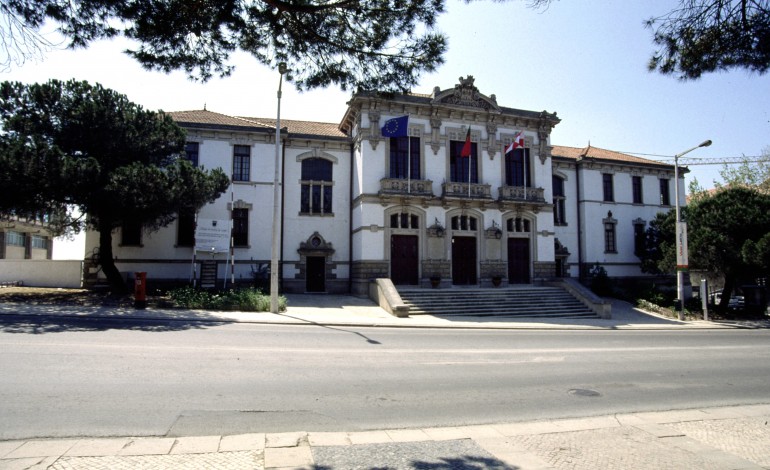 leiria-nao-mexe-nas-taxa-de-imi-derrama-e-participacao-do-irs