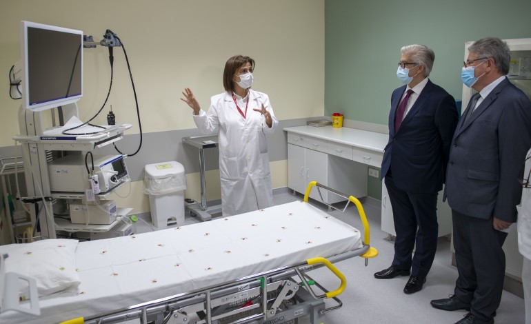 O secretário de Estado Adjunto e da Saúde inaugurou hoje as ampliações das unidades de Gastroenterologia e de Pneumologia
