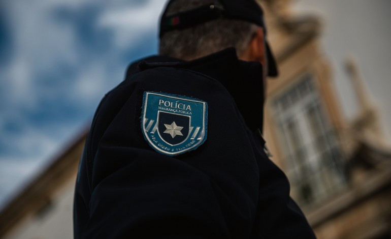 operacao-da-psp-culmina-com-detencao-de-procurado-e-localizacao-de-menores-evadidos-na-marinha-grande
