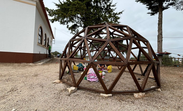 raiz-um-novo-projecto-educativo-em-fatima-onde-brincar-e-aprender-andam-de-maos-dadas