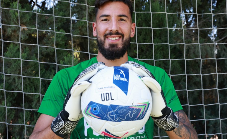 salvi-carrasco-e-o-terceiro-reforco-para-a-baliza-da-uniao-de-leiria