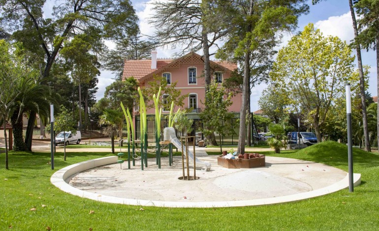 Um espaço verde no coração da cidade para explorar em família