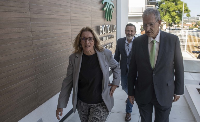 Dupla inauguração permite aumentar a oferta de vagas em creche e melhorar a resposta a pessoas com deficiência