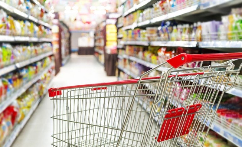 obidos-apoia-familias-carenciadas-com-compras-nos-supermercados-do-concelho
