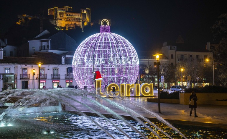 leiria-natal-arranca-esta-noite-com-o-acender-das-luzes-e-espectaculo-de-pirotecnia