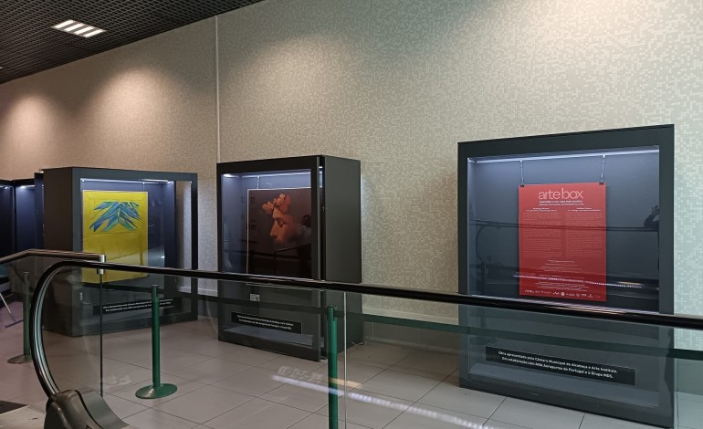 exposicao-de-museus-de-alcobaca-no-aeroporto-humberto-delgado