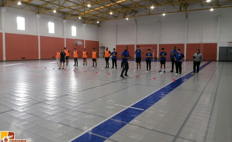 arbitragem-do-distrito-reforca-se-com-52-novos-elementos-e-mantem-procura