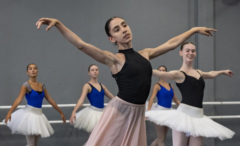 bailarina-de-leiria-nuria-fernandes-contratada-pela-opera-de-paris