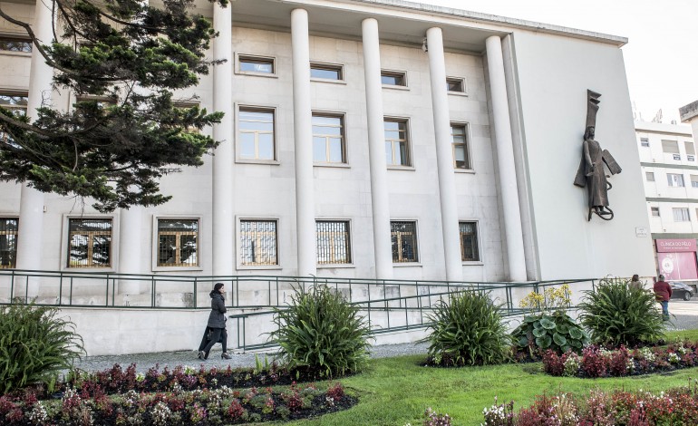 ministerio-publico-pede-pena-de-prisao-efectiva-para-homem-matou-amigo-a-tiro-na-nazare