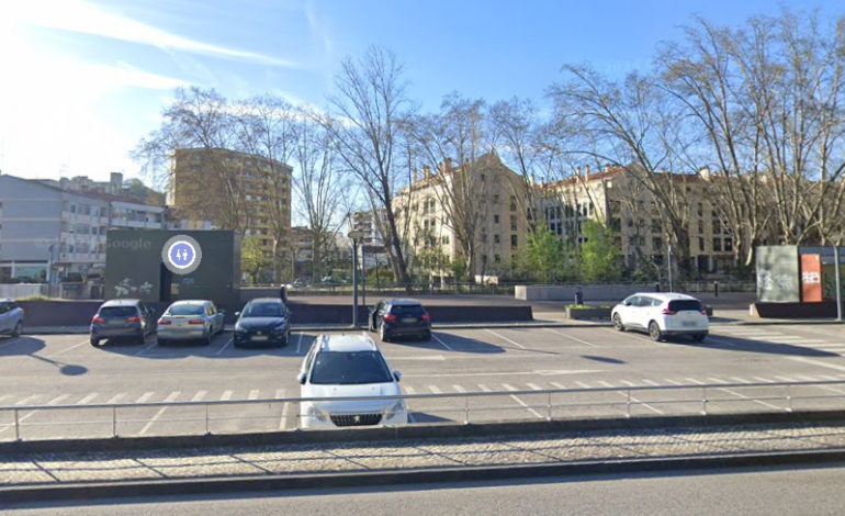 leiria-estacionamento-da-fonte-quente-e-do-mercado-de-santana-gratuito-ate-ao-verao