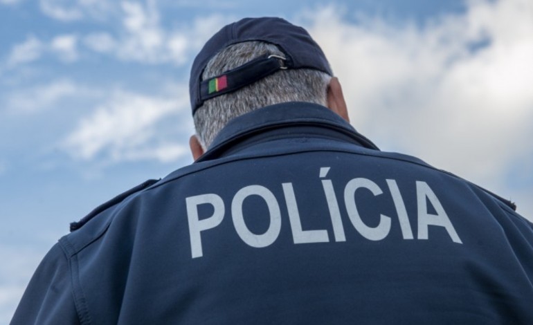 acidente-leva-mulher-a-ser-detida-por-conduzir-sob-o-efeito-de-alcool-em-pombal