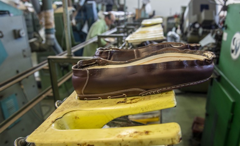 empresario-do-calcado-lamenta-regras-pouco-claras-na-compra-de-botas-militares