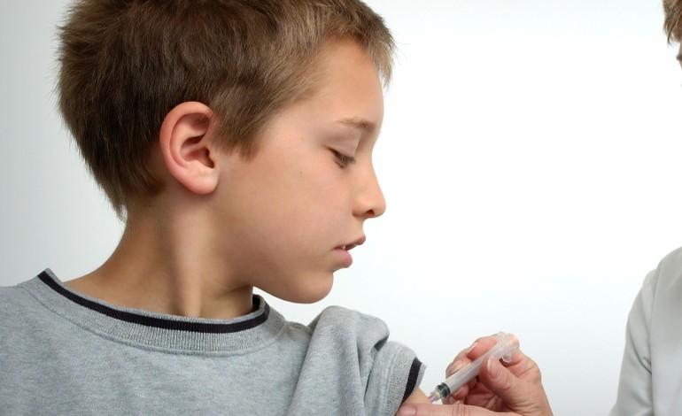 covid-19-dgs-recomenda-vacinacao-universal-das-criancas-dos-12-aos-15-anos