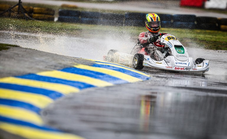 henrique-cruz-quer-alcancar-os-primeiros-lugares-no-campeonato-de-portugal-de-karting