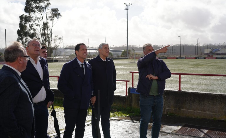 pedro-proenca-visita-complexo-desportivo-de-caxarias-para-avaliar-estragos