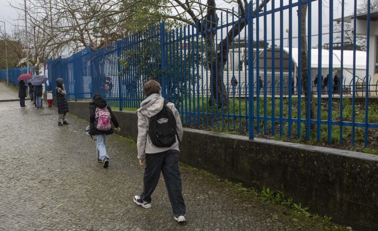 alunos-da-regiao-regressam-as-aulas-escolas-procuram-garantir-normalidade