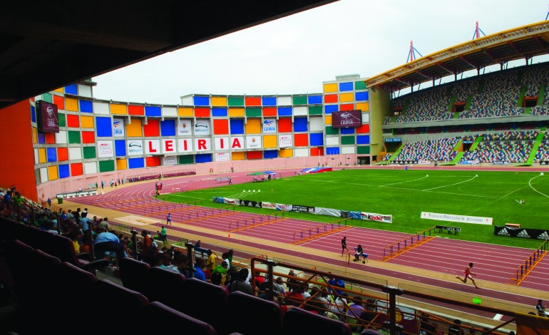 camara-de-leiria-admite-venda-de-cerveja-em-provas-no-estadio-municipal