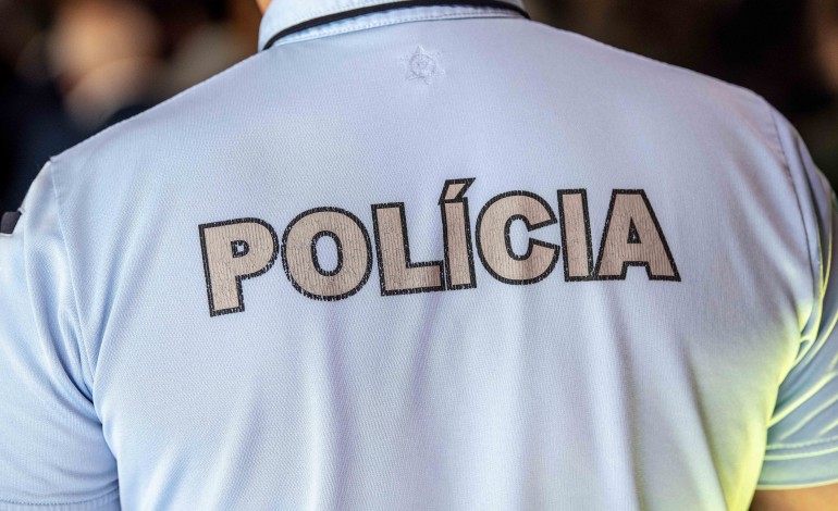 apanha-620-euros-de-multa-por-injurias-e-ameacas-a-policia-em-peniche