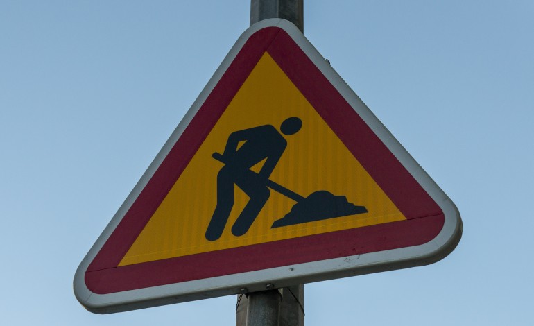 condicionalismo-de-transito-em-leiria-devido-a-reparacao-da-iluminacao-publica