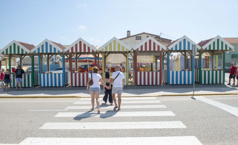 comerciantes-e-turistas-reclamam-dinamizacao-da-praia-da-vieira