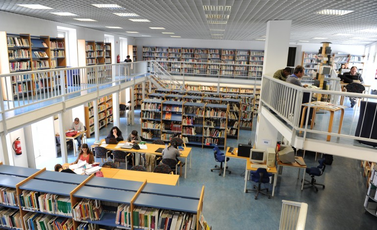 biblioteca-municipal-de-leiria-passou-a-fazer-parte-da-rede-de-bibliotecas-associadas-a-comissao-nacional-da-unesco