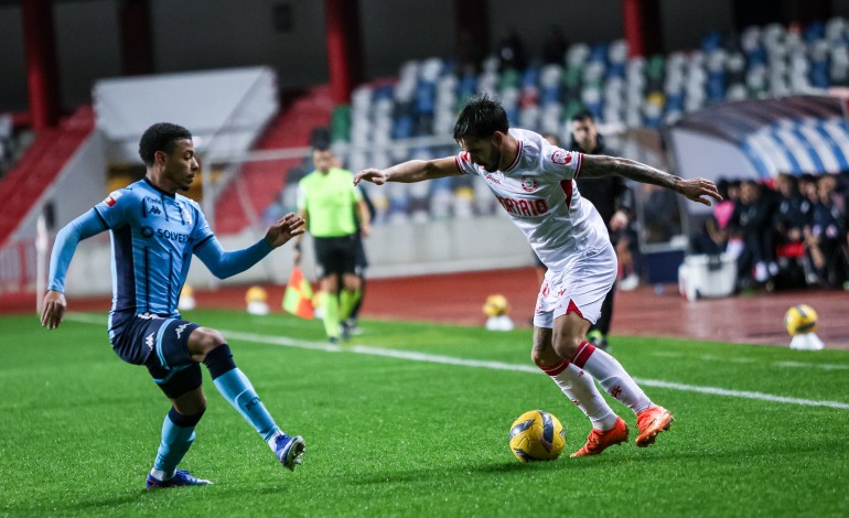 uniao-de-leiria-cede-empate-em-casa-frente-ao-vizela