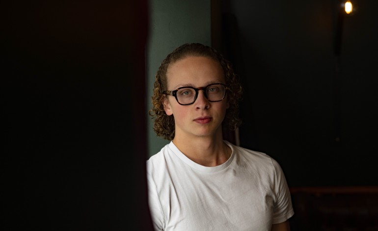 palavra-de-honra-or-nao-ha-mudanca-possivel-com-tanta-indiferenca-e-ignorancia-com-tanta-gente-confortavel-em-nao-querer-saber