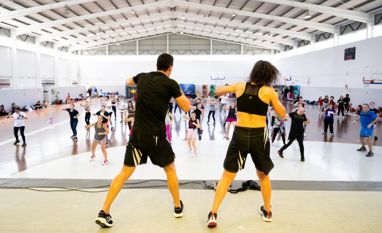 Diversas modalidades de dança e fitness juntaram-se no Colégio Dinis de Melo, com a presença de instrutores de renome