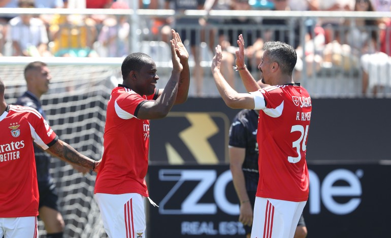 estrelas-do-futebol-regressam-ao-areal-da-nazare-este-fim-de-semana