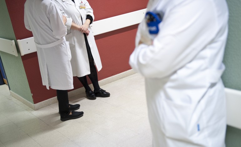 mais-de-30-medicos-reforcam-centros-de-saude-e-hospitais-da-regiao