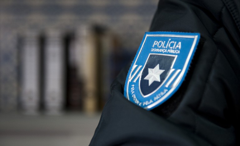 simulou-furto-de-carteira-e-acabou-detida-pela-psp-de-leiria
