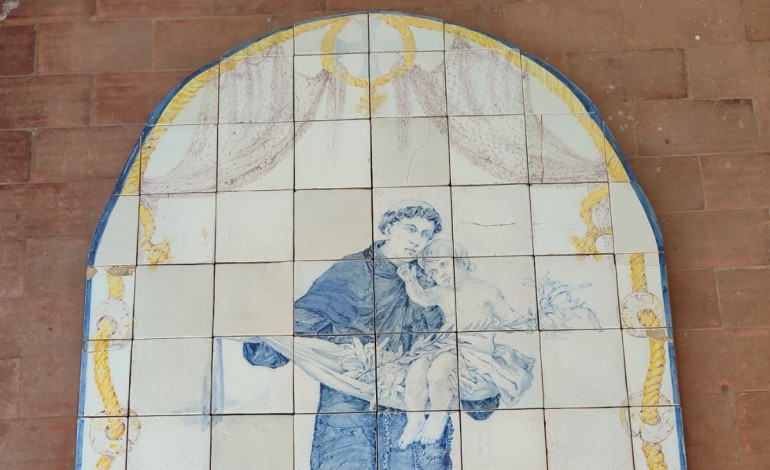 painel-da-autoria-de-rafael-bordalo-pinheiro-exposto-pela-primeira-vez-ao-publico