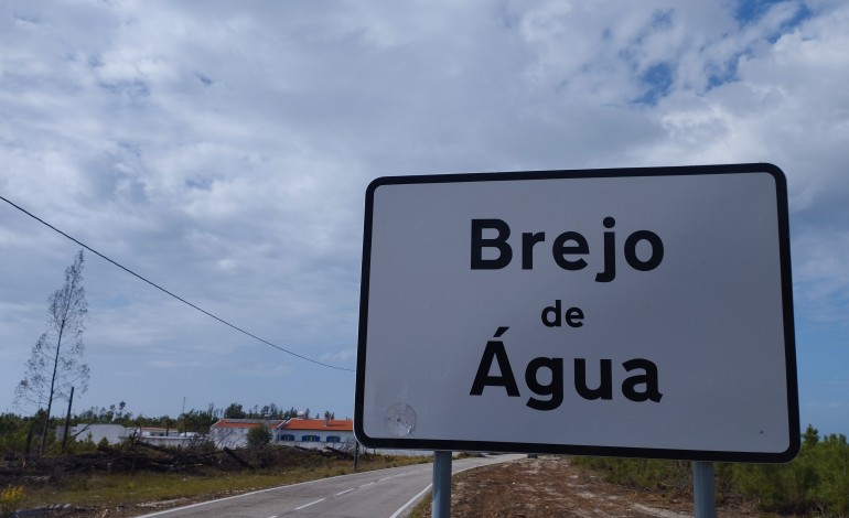 no-brejo-de-agua-falta-quase-tudo-mesmo-agua