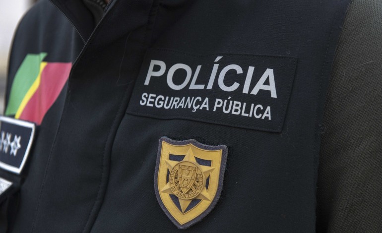 psp-encaminha-filho-para-a-prisao-por-bater-na-mae-em-pombal