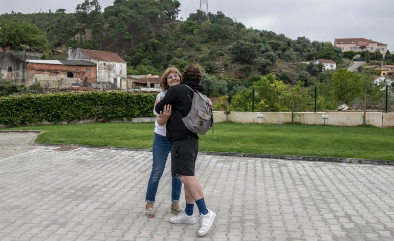festival-nascentes-na-aldeia-curiosa-e-generosa-as-casas-hortas-e-eiras-recebem-concertos-que-sao-o-mundo-inteiro-na-palma-da-mao