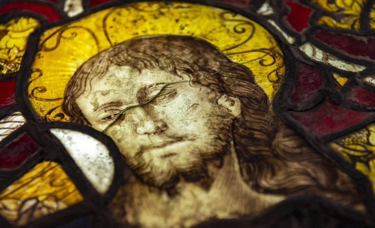 diversos-vitrais-do-mosteiro-da-batalha-vao-ser-recuperados