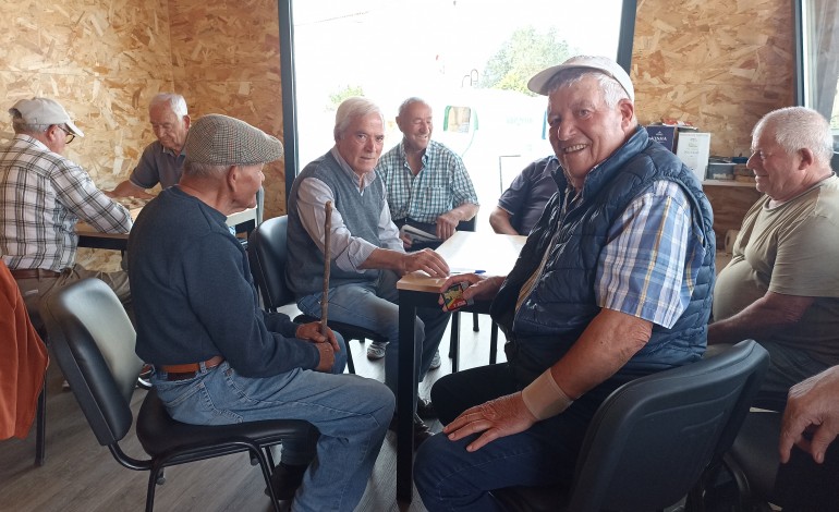 quiosque-junta-idosos-de-alqueidao-da-serra-em-convivio