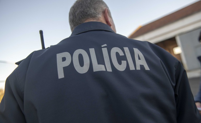 pai-e-filho-detidos-por-carjacking-a-idosa-ficam-em-prisao-preventiva