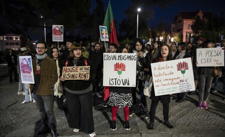 Manifestação em Leiria pelo direito à habitação