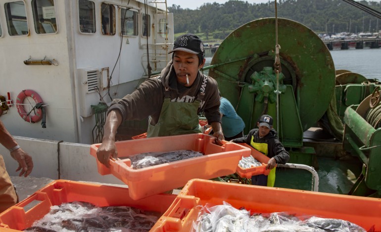 indonesios-sao-forca-vital-da-pesca-na-nossa-costa