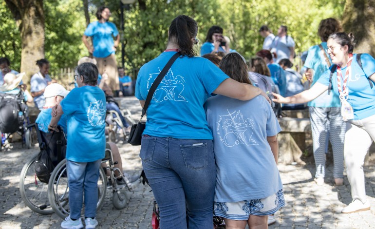 pais-de-filhos-com-deficiencia-vivem-experiencia-transformadora-em-fatima