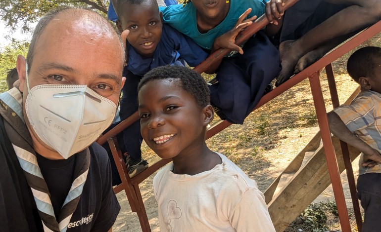 Artur Gomes integrou o grupo  de escoteiros de Mira de Aire  que esteve em Angola em 2024