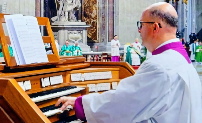 organista-principal-do-vaticano-toca-em-fatima-na-festa-dos-pastorinhos