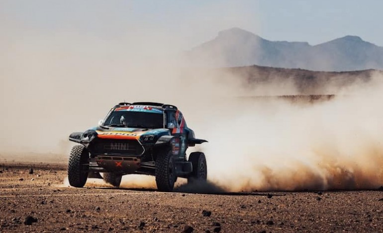 joao-ferreira-acelera-e-alcanca-2o-lugar-na-sexta-etapa-do-dakar